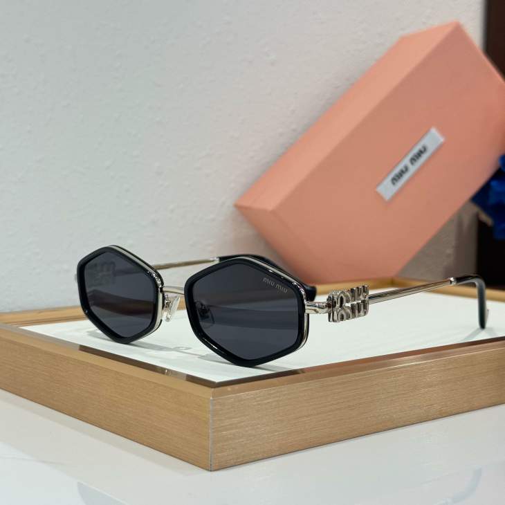 Picture of Miu Miu Sunglasses _SKUfw79615636fw
